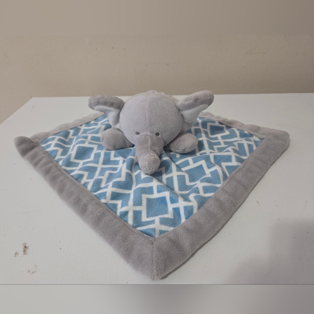 Levtex Blue and Gray Elephant Security Blanket